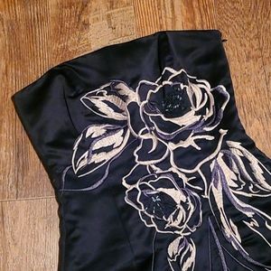White House Black Market Satin Strapless Black Floral Dress Sz 6 Cocktail